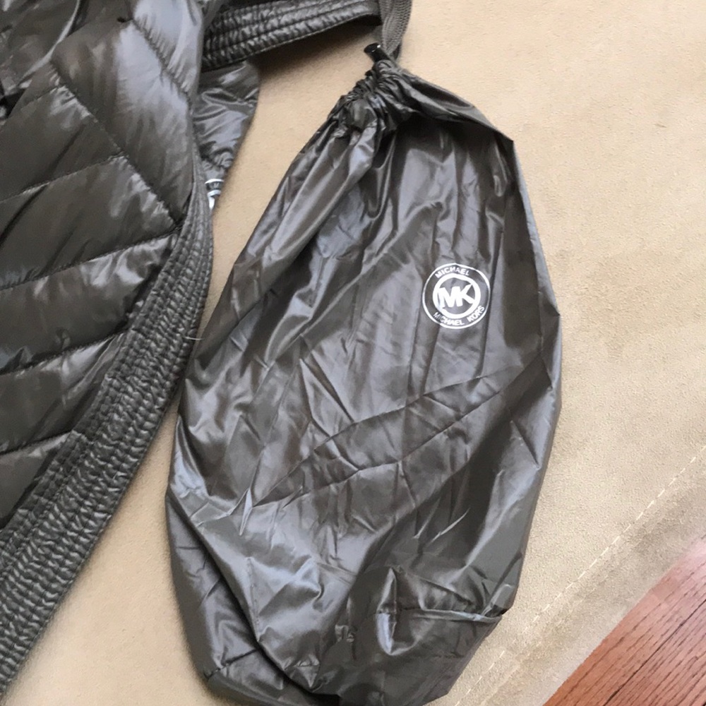 NWT Michael Kors down coat - Picture 7 of 8